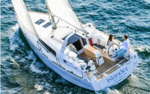 35′ Beneteau Oceanis Yacht Experience