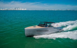 36′ eMotion Hybrid Yacht Experience