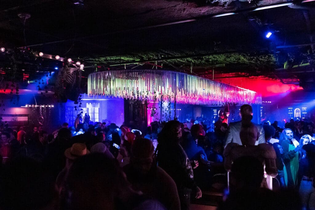 How to Create a First Class Experience – Even in a Night Club